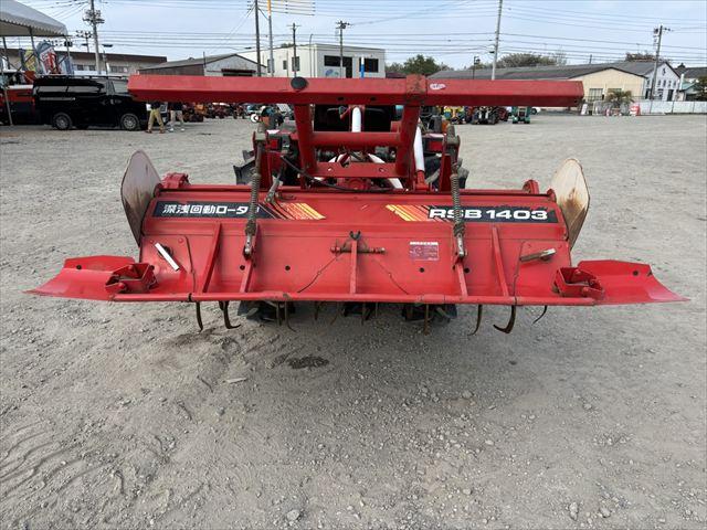 トラクター F-220 写真３