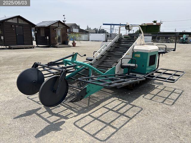 コバシ ポテトハーベスター 写真