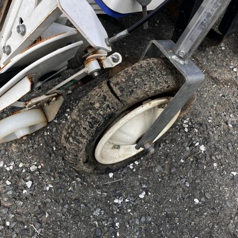 玉ねぎ掘取機  VHU20-G 写真９