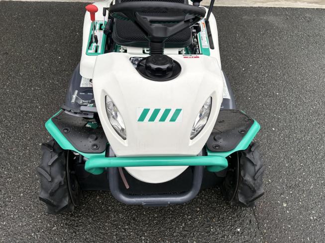 乗用草刈機 RM983X 写真４
