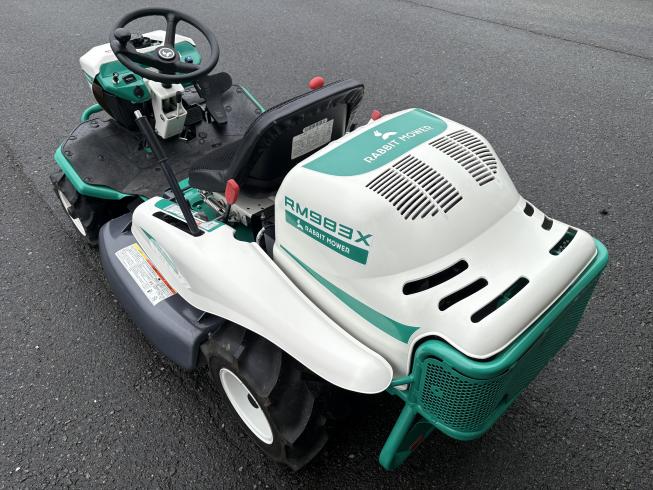 乗用草刈機 RM983X 写真２