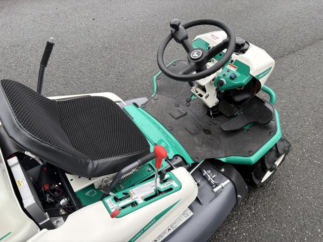 乗用草刈機 RM983X 写真６