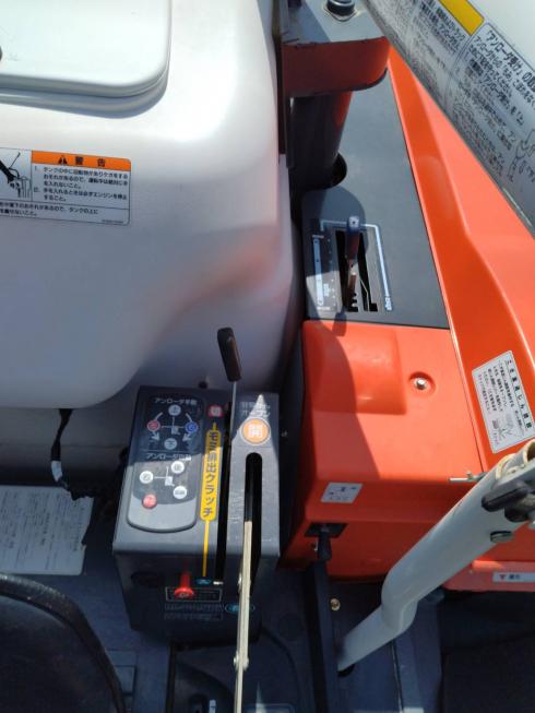 コンバイン ER320GMW2 写真５