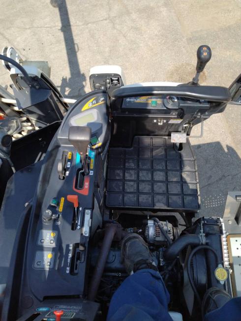 コンバイン ER320-GMW2 写真８