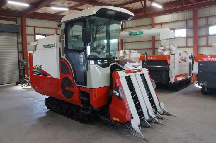 ヤンマー コンバイン 写真