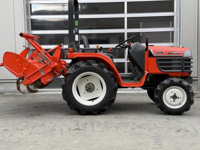 クボタ トラクター 写真