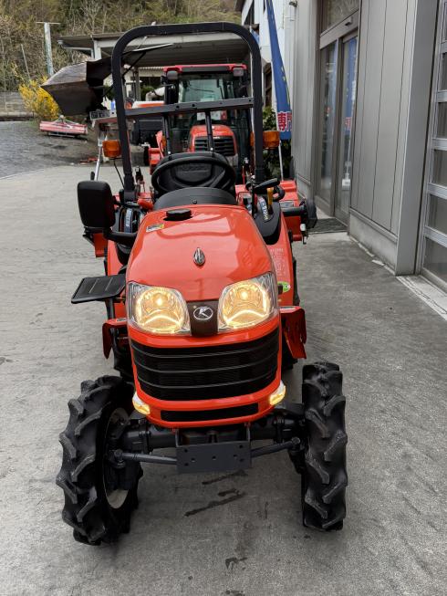 トラクター JB17XLBSMAGRF1　アワー157HR！！ 写真２