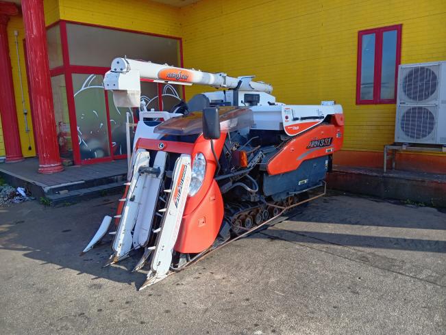 クボタ コンバイン 写真