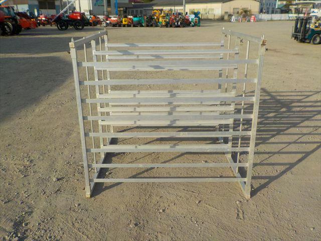 アルミ苗置き台 不明 写真５