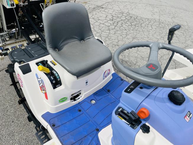 田植機 LV4 写真８