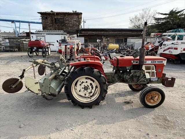 トラクター YM1500 写真４