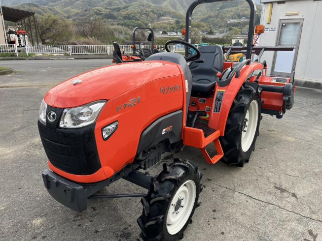 クボタ トラクター 写真