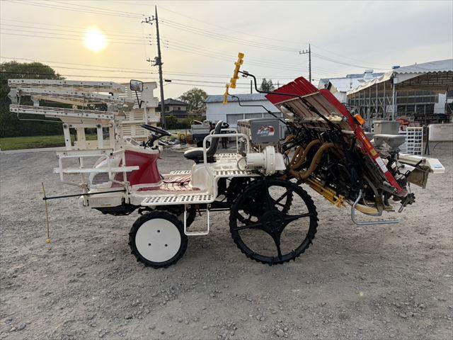 田植機 RG8_① 写真４