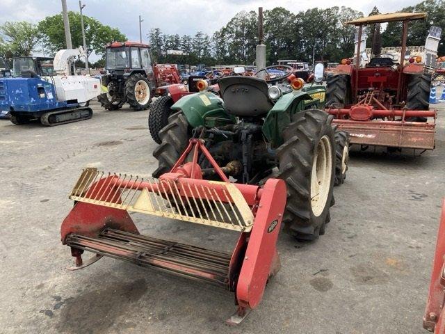 トラクター M2000IID 写真２