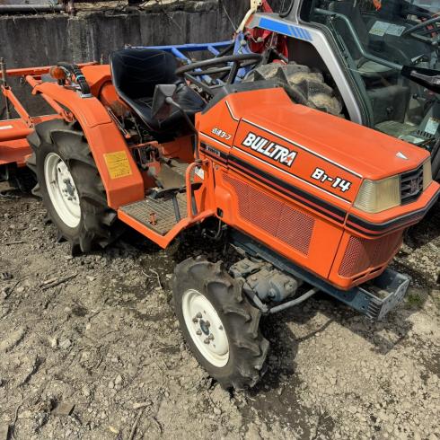 トラクター B1-14 写真３