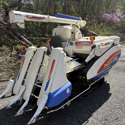 イセキ コンバイン 写真