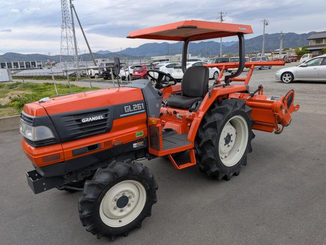 トラクター GL261 写真２