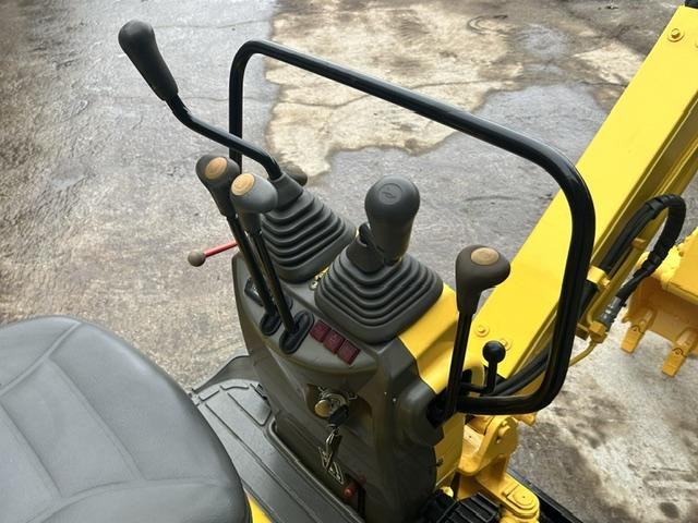 ミニユンボ SV08-1A 写真６