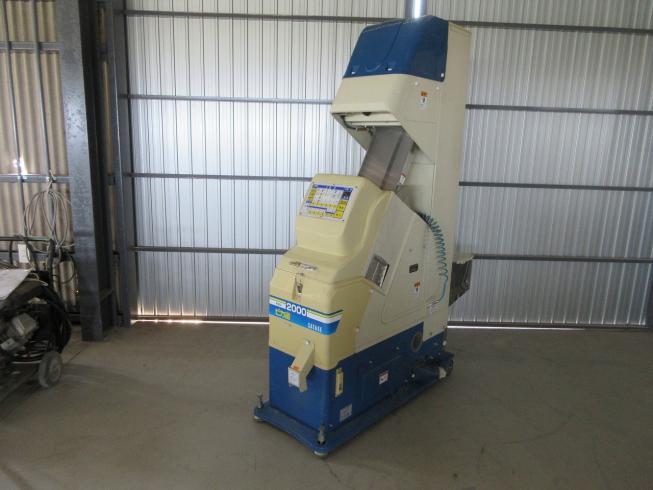 色彩選別機 FGS-2000 写真２