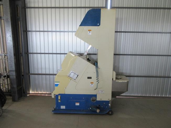 色彩選別機 FGS-2000 写真３