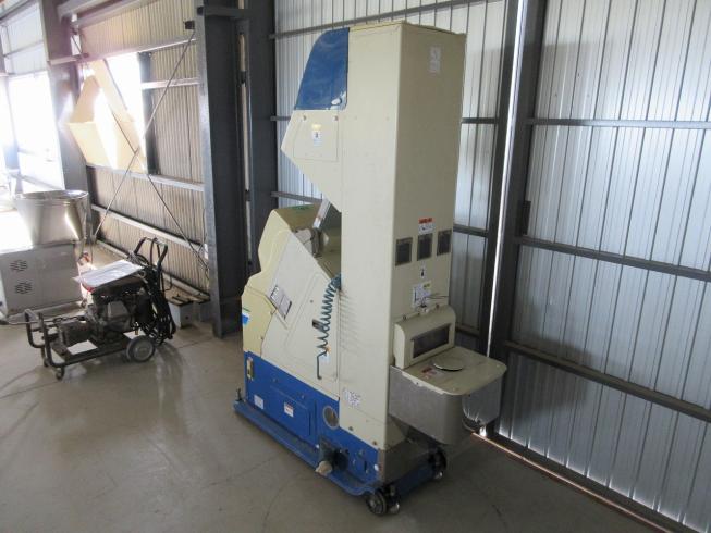 色彩選別機 FGS-2000 写真４