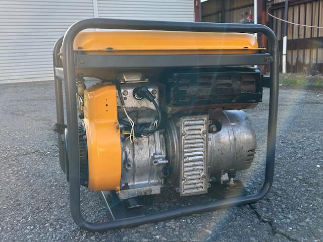 発電機 SGV2600 写真４