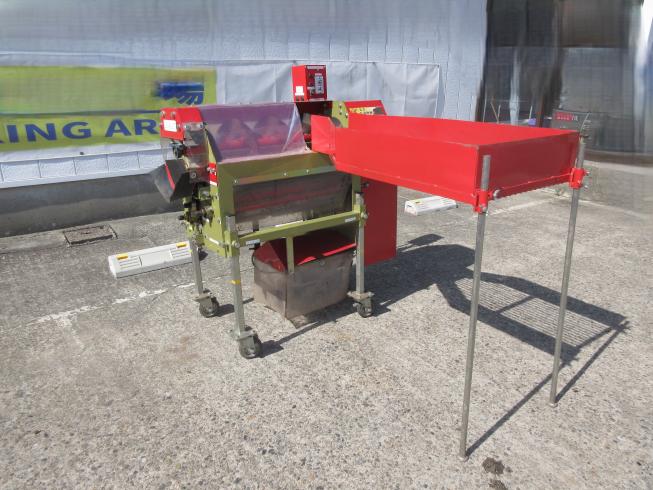 ホクエツ 里芋羽毛取機 写真