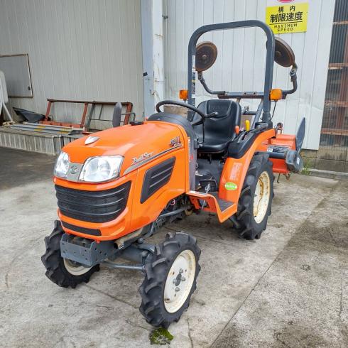 クボタ トラクター 写真