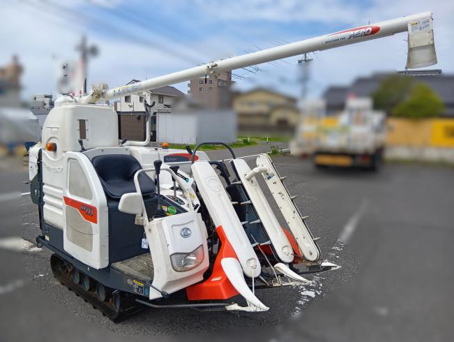 クボタ コンバイン 写真