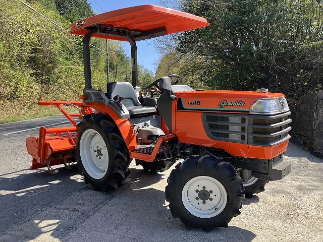 クボタ トラクター 写真