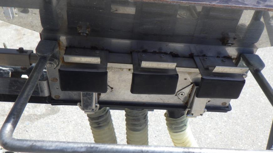 施肥機 V－07 写真５