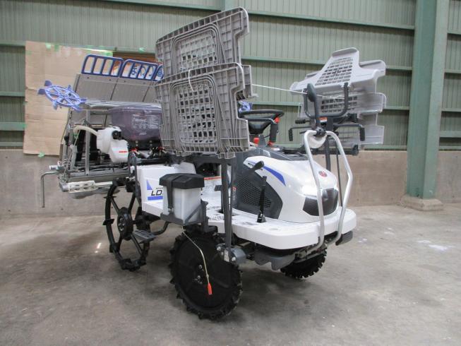 三菱 田植機 写真