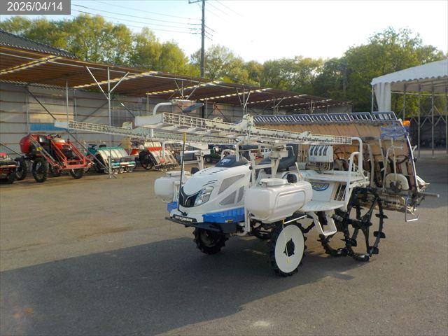 三菱 田植機 写真