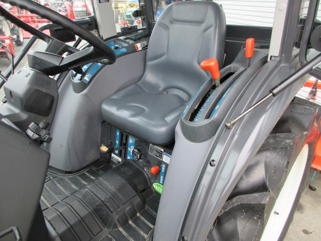 トラクター T240DFQBMA 写真６