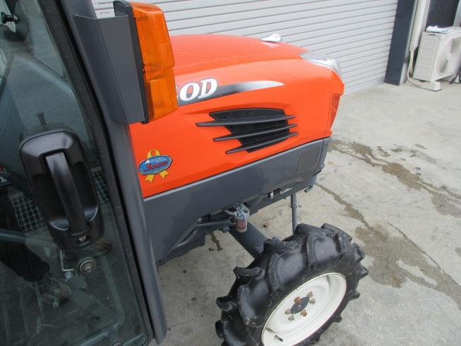 トラクター T240DFQBMA 写真９