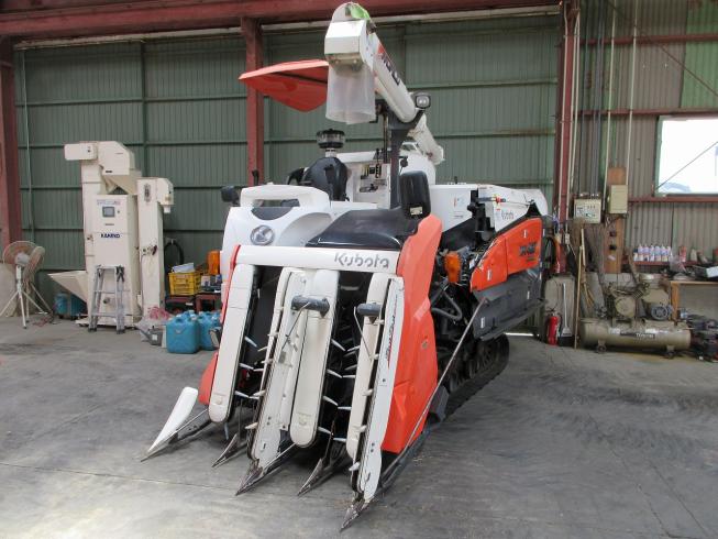 コンバイン WR460NM 写真２