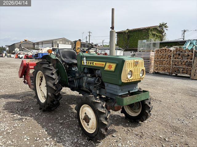 スズエ トラクター 写真