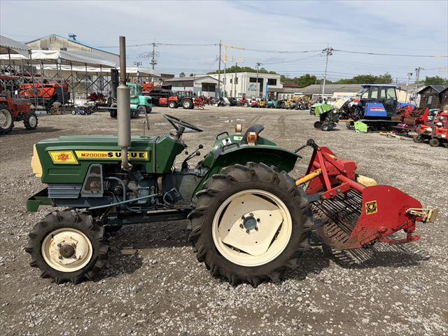 トラクター M2000IID 写真４