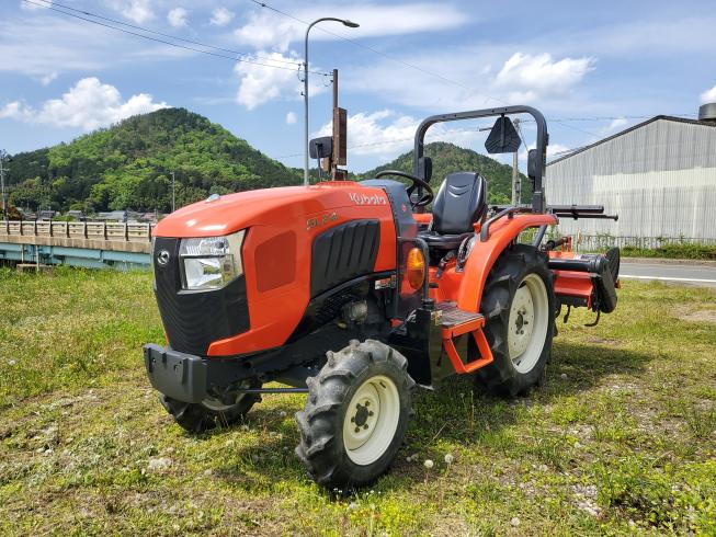 クボタ トラクター 写真
