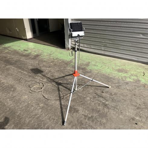 投光器  LEV605 写真４