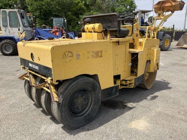 振動ローラー ロー BW123AC 写真２