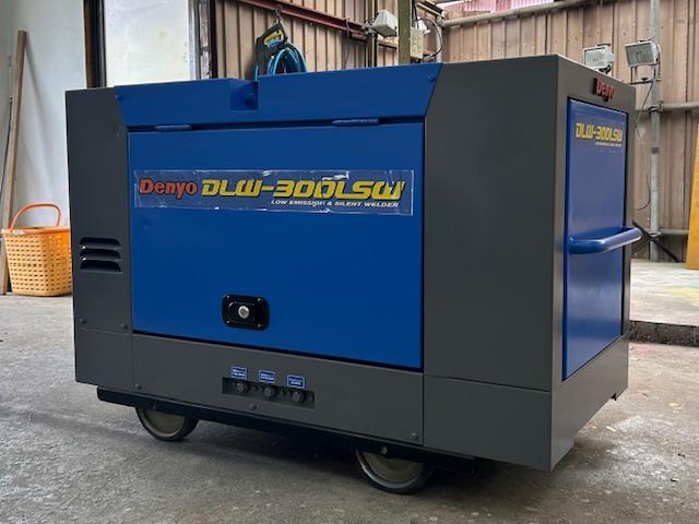 溶接機 DLW-300LSW 写真３