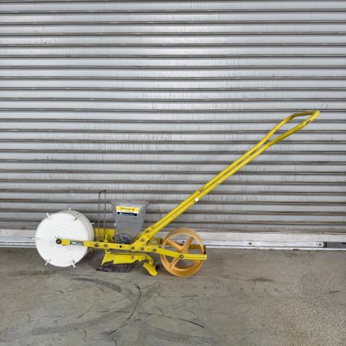 アグリテクノ矢崎 播種機 写真