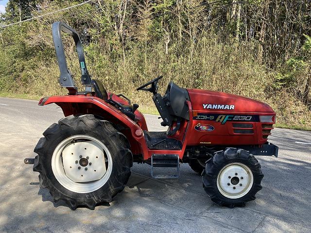 トラクター AF230　新品ハンマーナイフモアMK155付 写真３