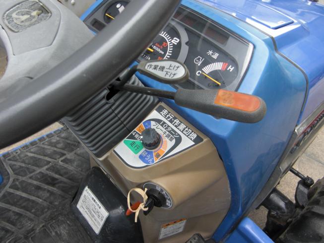 トラクター TH193Q-A14V　簡単作業　IQターン　フル装備 写真５