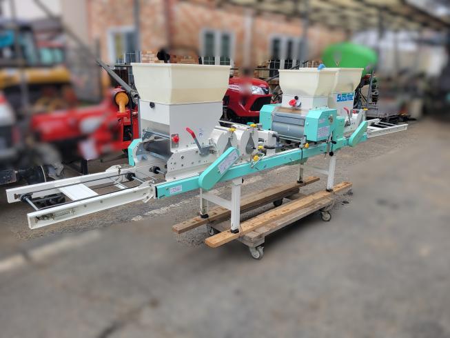 スズテック 播種機 写真