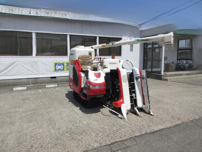 ヤンマー コンバイン 写真