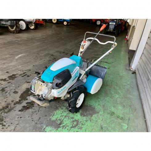 クボタ 耕運機 写真
