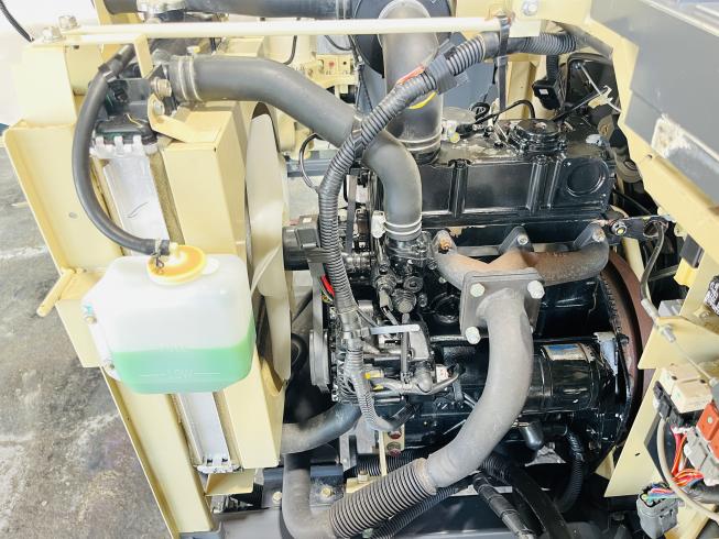 コンバイン V323 写真12