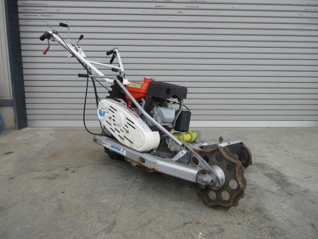 オーレック 畦草刈機 写真